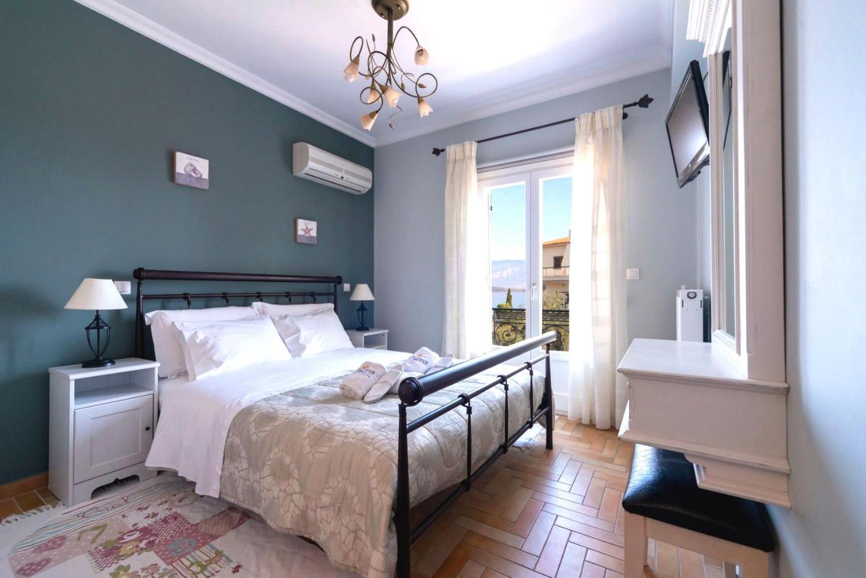 Nautilus Luxury Suites Galaxídhion المظهر الخارجي الصورة