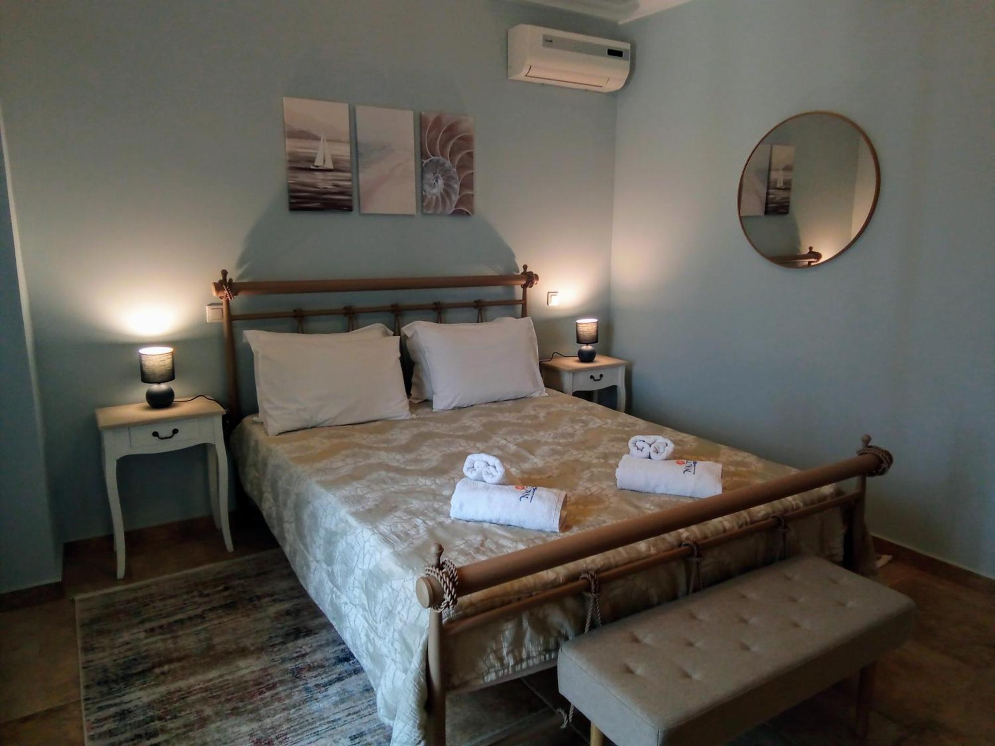 Nautilus Luxury Suites Galaxídhion الغرفة الصورة
